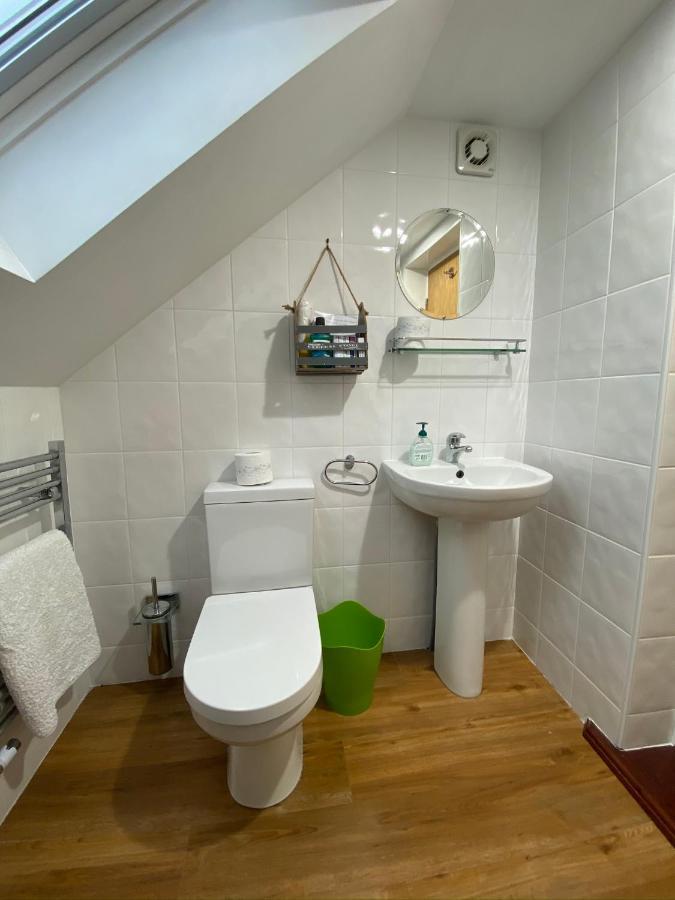 Отель Turi House Кэнтербари Экстерьер фото